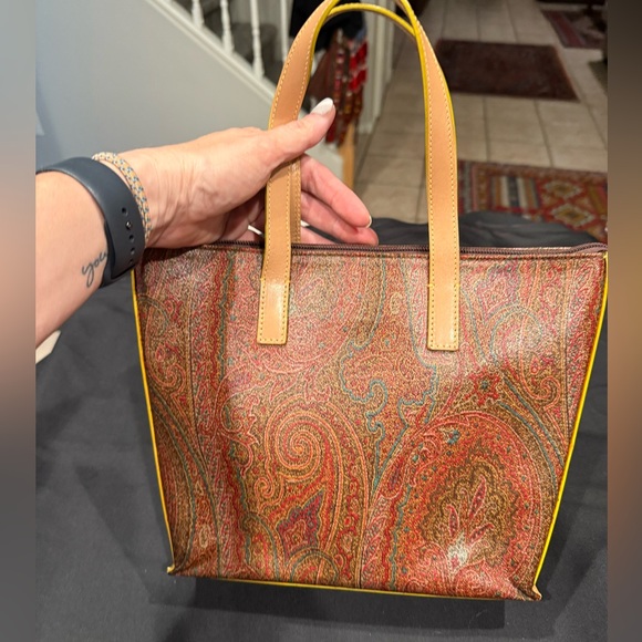 Etro Burgundy Paisley Zip Top Tote Handle Bag
Neon Trim Accents - Picture 8 of 16